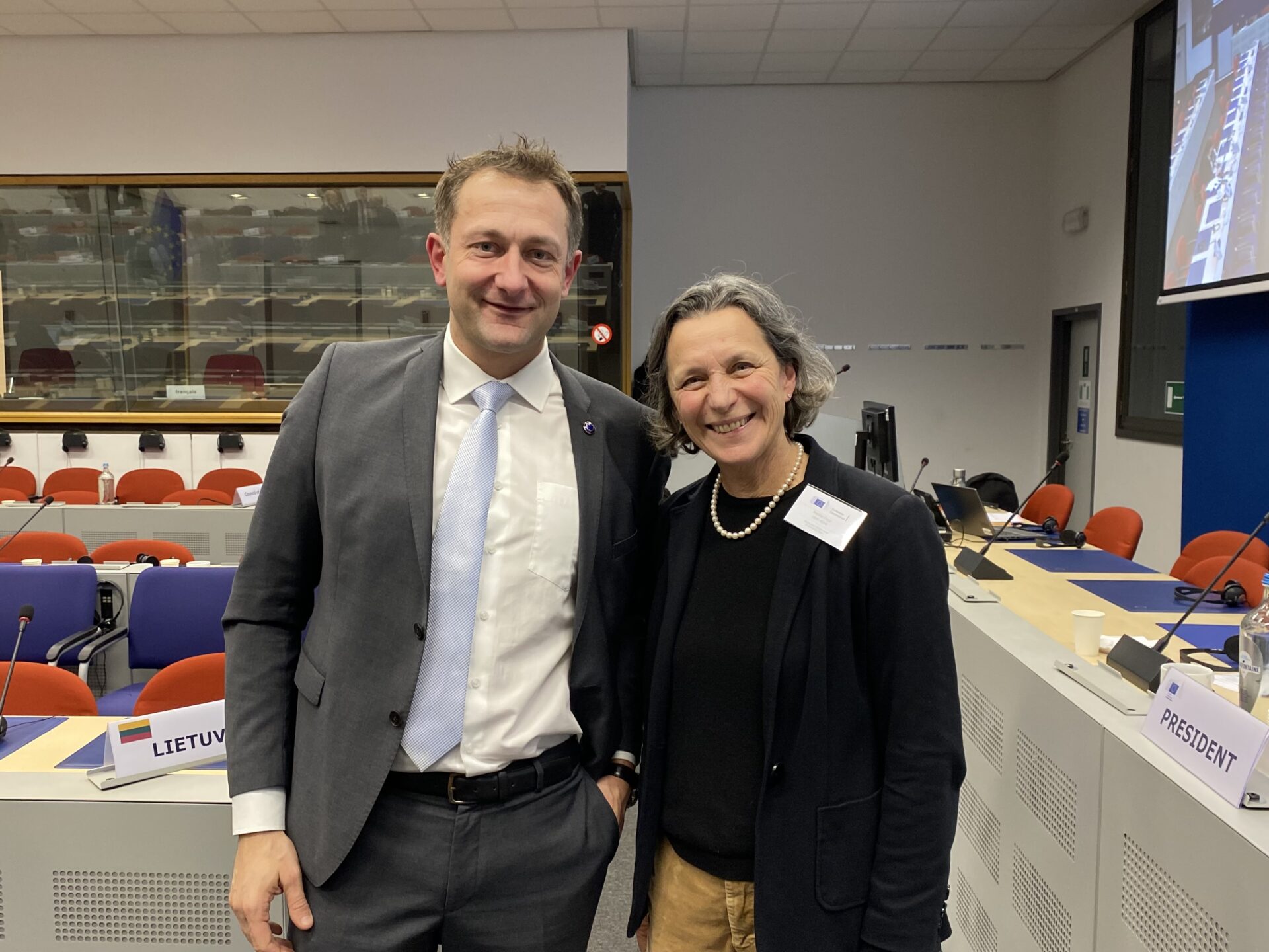 Groupe de Haut Niveau sur le Vin – Les Vignerons Indépendants Européens saluent les recommandations du GHN mais appellent à des améliorations essentielles
